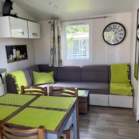 Mobil-home De Charme Avec Deux Terrasses Vias