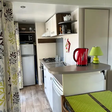 Mobil-home De Charme Avec Deux Terrasses * Vias