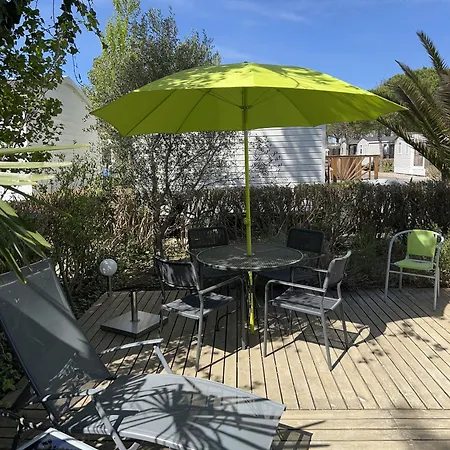 Mobil-home De Charme Avec Deux Terrasses * Vias
